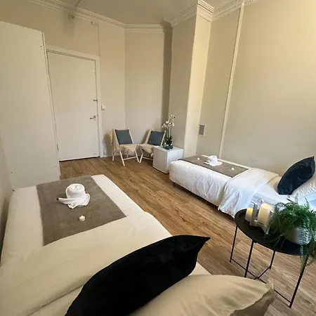 Urban Luxury Guest house *